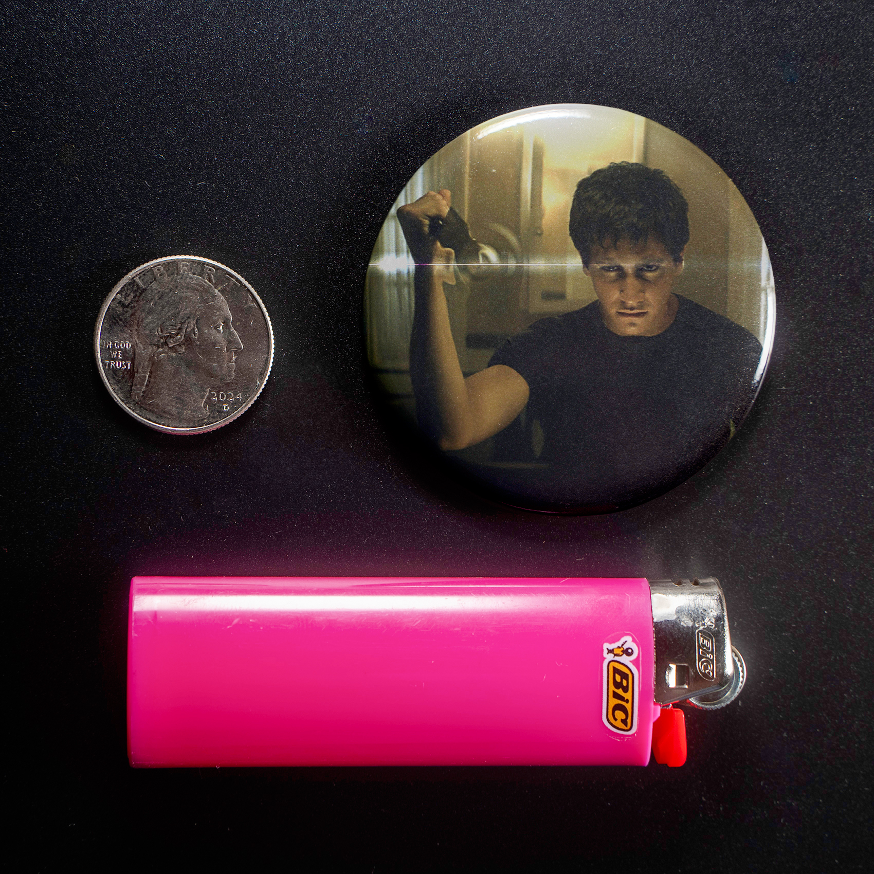 Donnie Darko Mirror Knife 1.5in Pin | Dark 2000s Cult Film Prop - Image 3