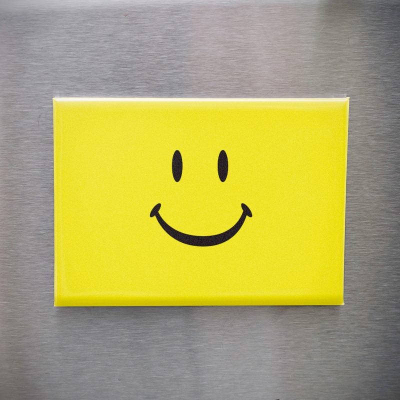 Smiley Face Magnet 2.5x3.5in | 70s Happy Retro Decor